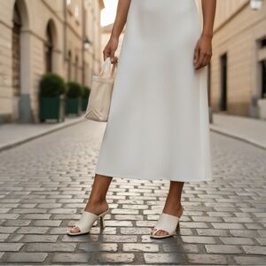 NIB Neous Jumel Mule Sandals Size 9 $526.00